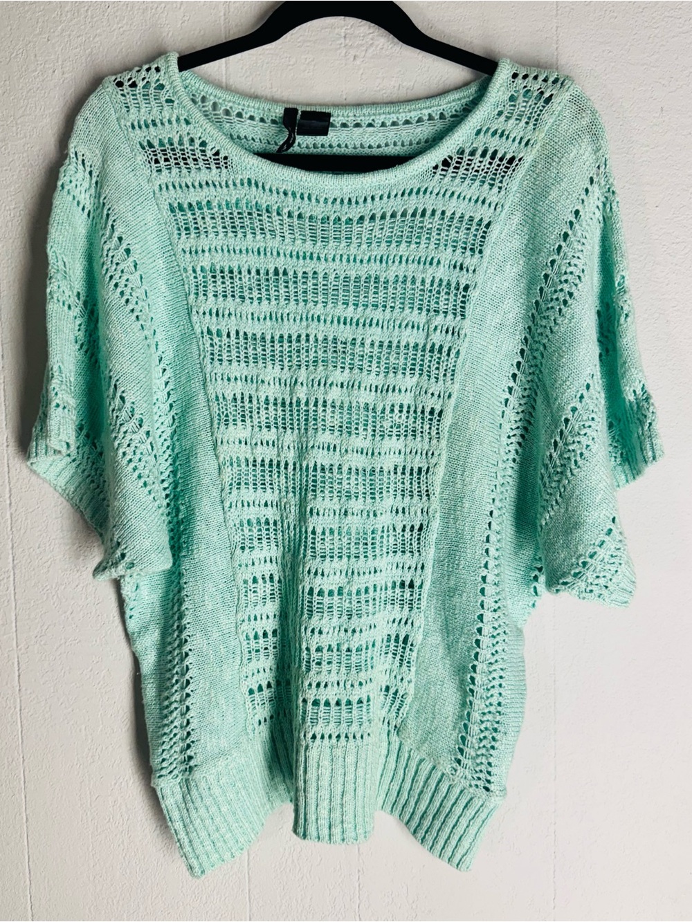 New Directions Mint Green Open Knit Pullover Top Size Medium Lightweight Boho.